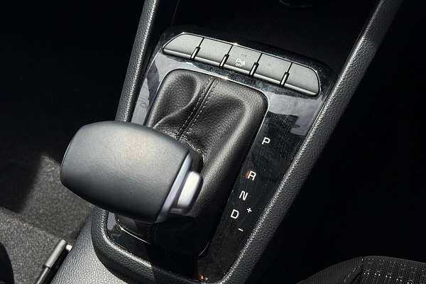 2024 Kia Stonic Sport YB