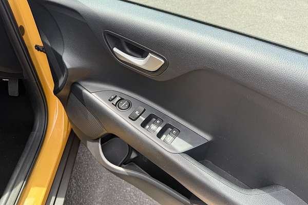2024 Kia Stonic Sport YB