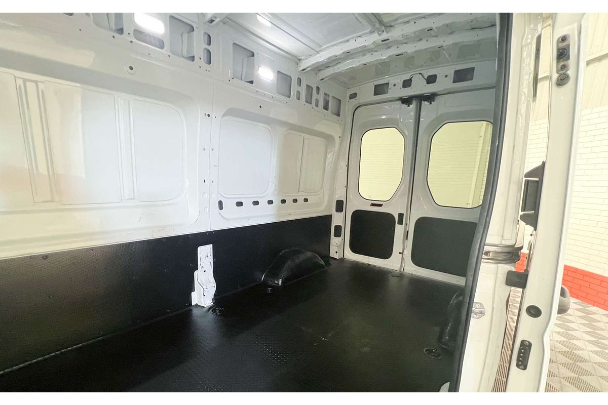 2021 LDV Deliver 9   LWB