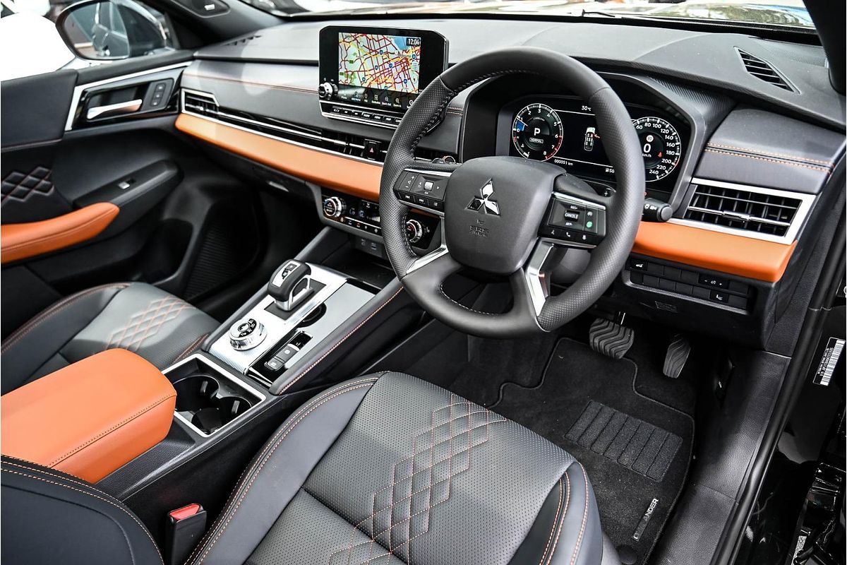 2024 Mitsubishi Outlander Exceed Tourer ZM
