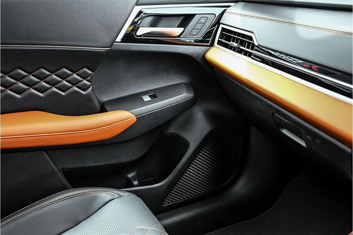 2024 Mitsubishi Outlander Exceed Tourer ZM