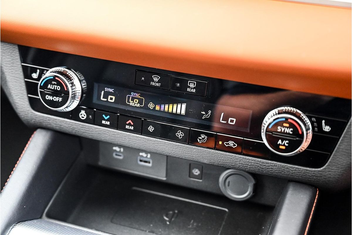 2024 Mitsubishi Outlander Exceed Tourer ZM
