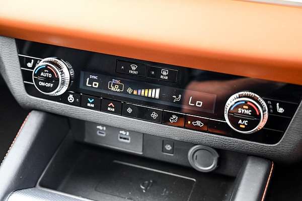 2024 Mitsubishi Outlander Exceed Tourer ZM