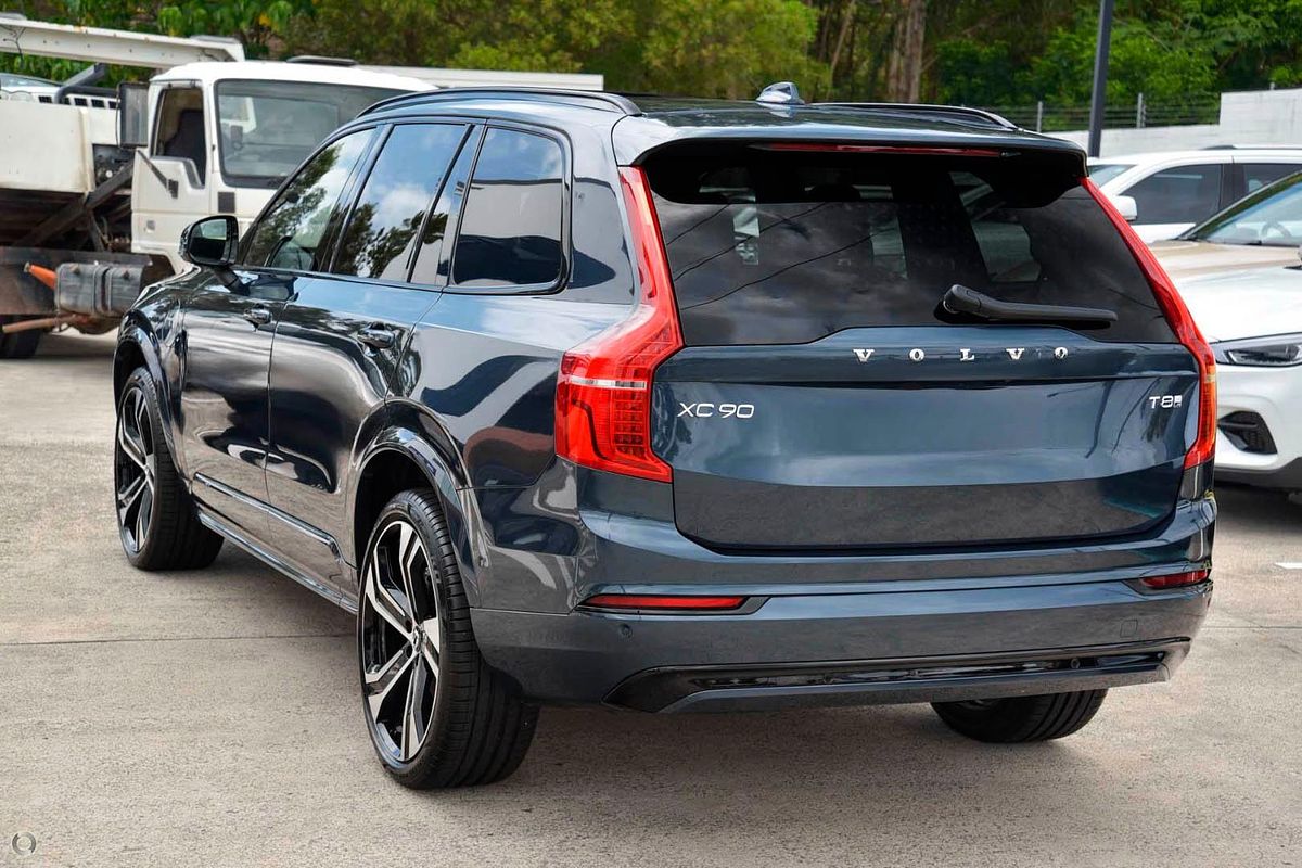 2024 Volvo XC90 Ultra T8 Plug-In Hybrid