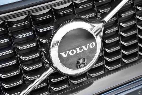 2024 Volvo XC90 Ultra T8 Plug-In Hybrid