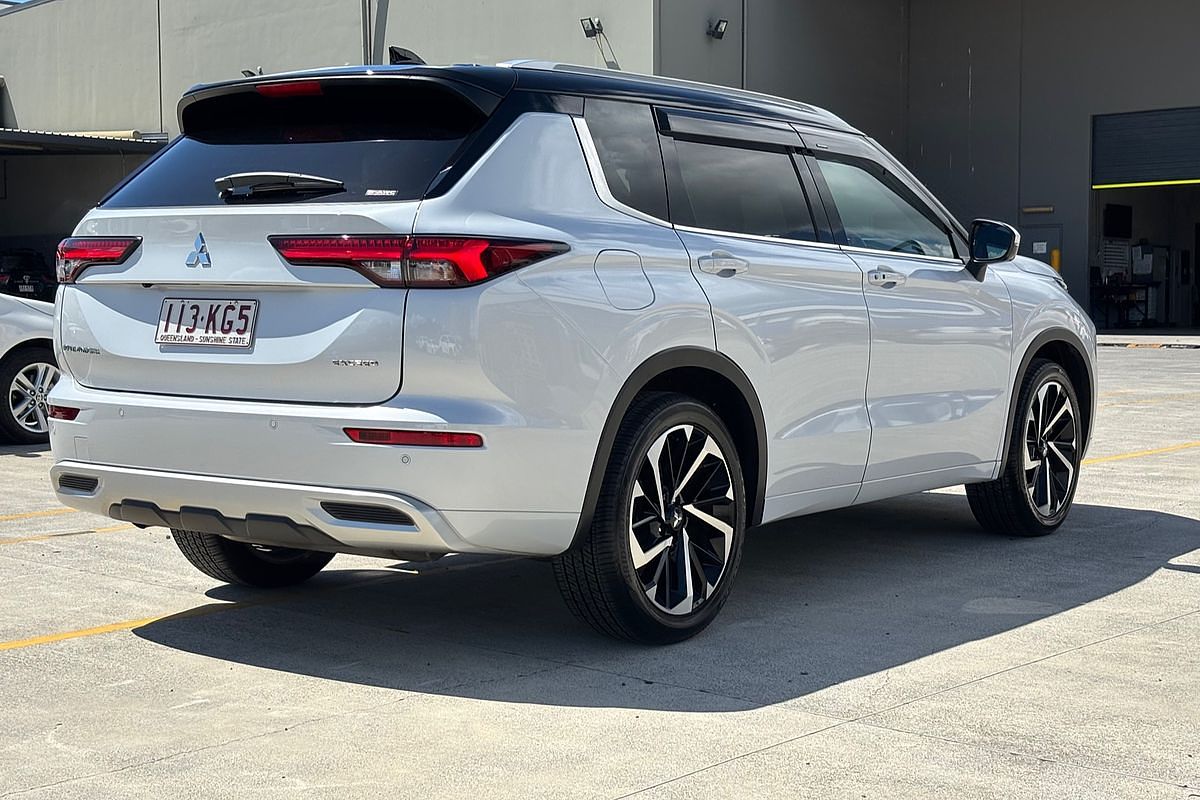 2024 Mitsubishi Outlander Exceed Tourer ZM