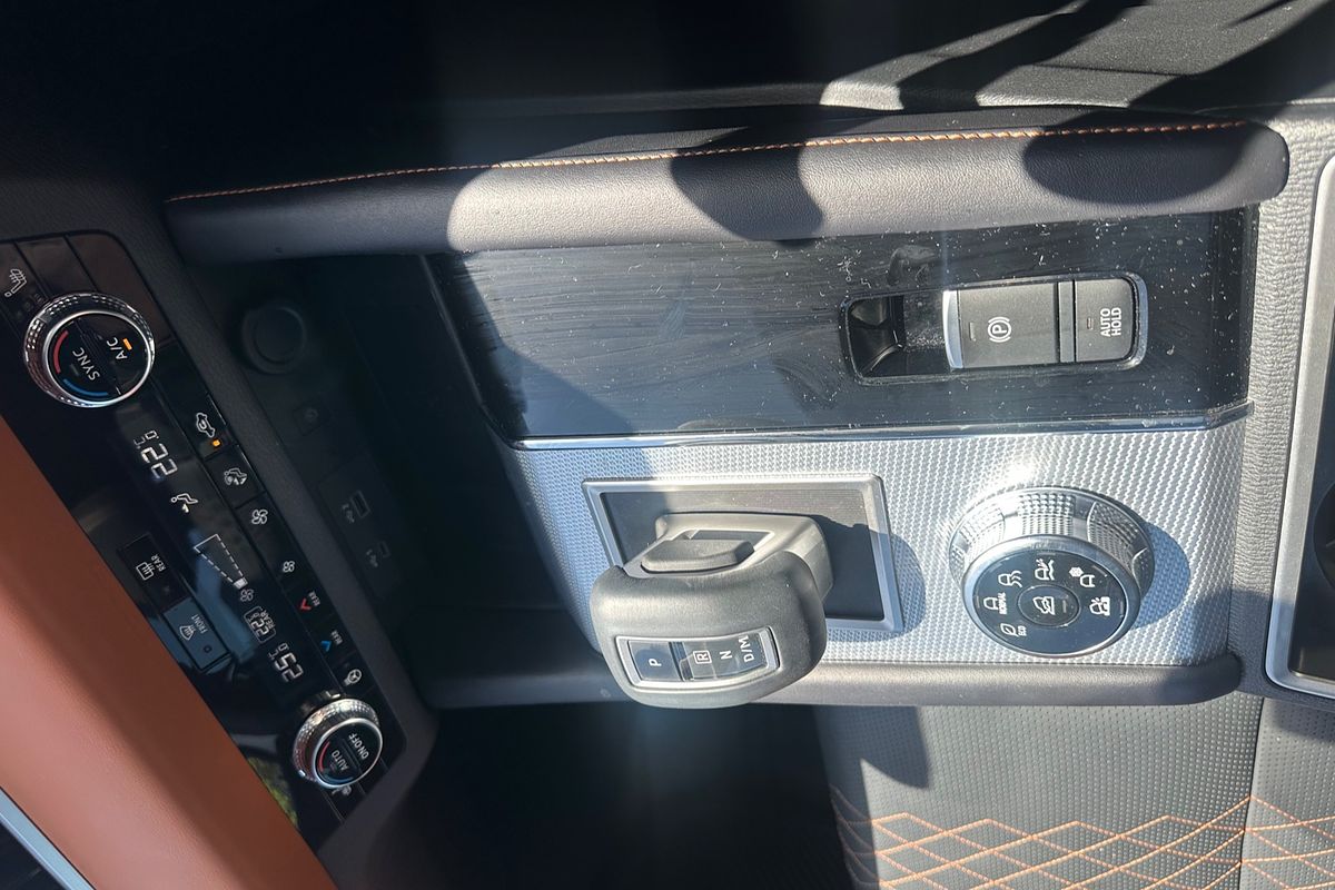 2024 Mitsubishi Outlander Exceed Tourer ZM