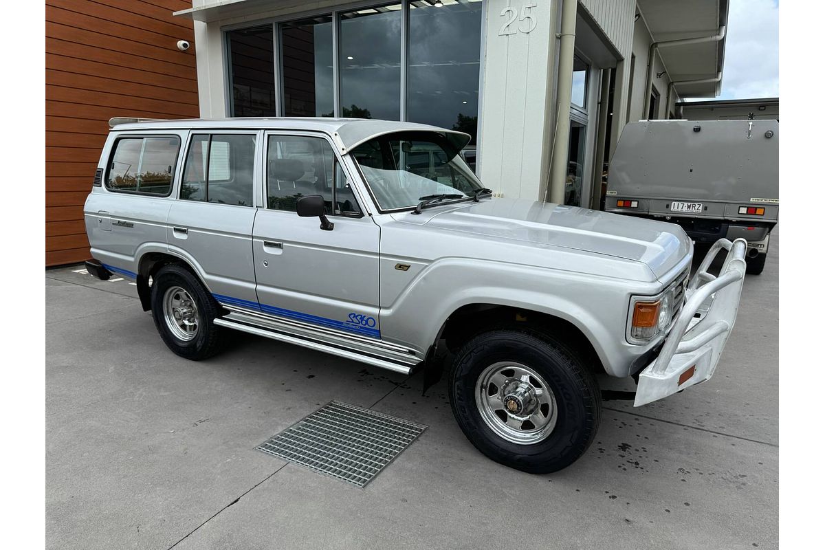 1983 Toyota LANDCRUISER Silver Series HJ60