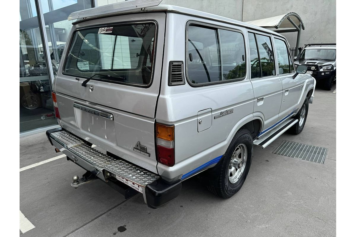 1983 Toyota LANDCRUISER Silver Series HJ60