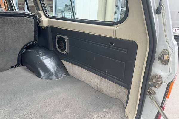 1983 Toyota LANDCRUISER Silver Series HJ60