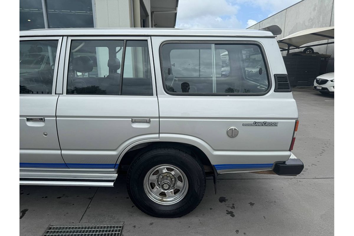 1983 Toyota LANDCRUISER Silver Series HJ60