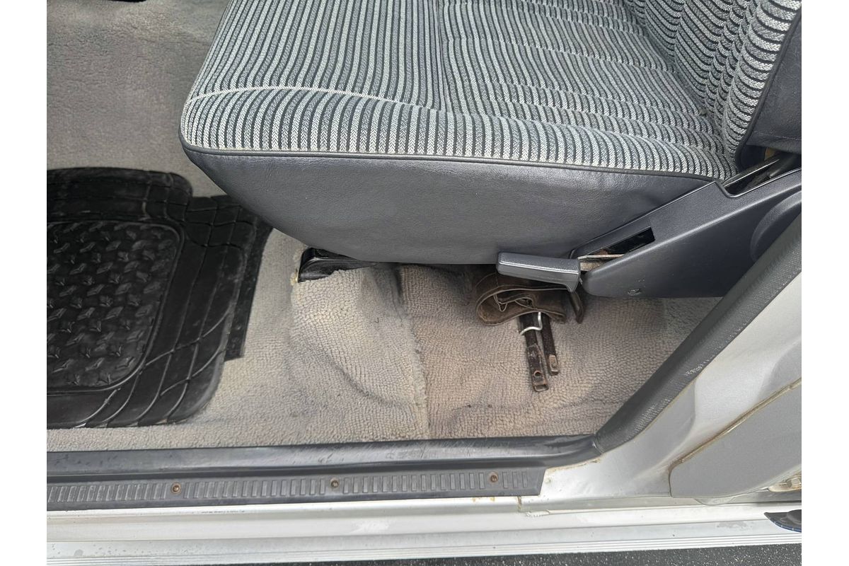 1983 Toyota LANDCRUISER Silver Series HJ60