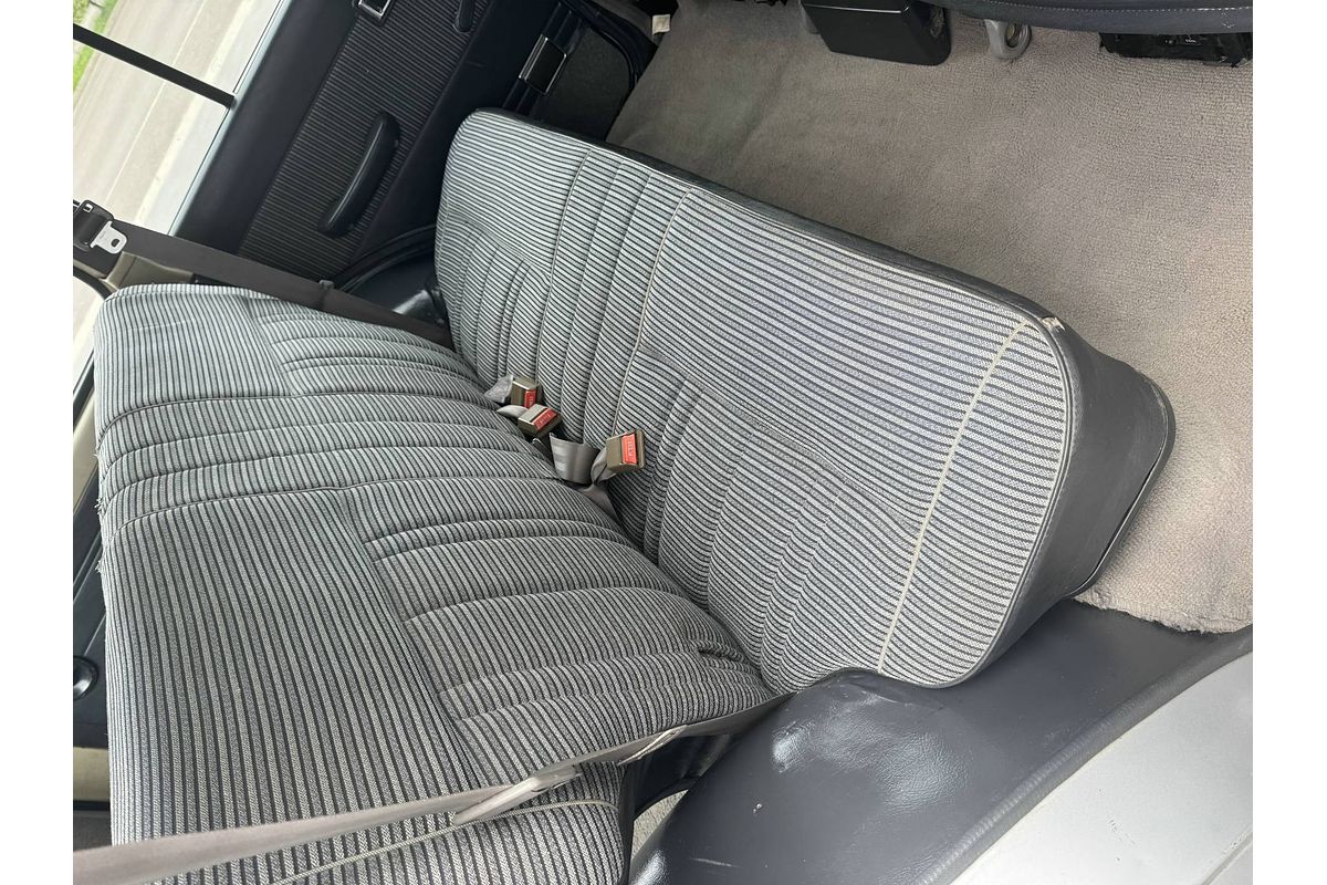 1983 Toyota LANDCRUISER Silver Series HJ60