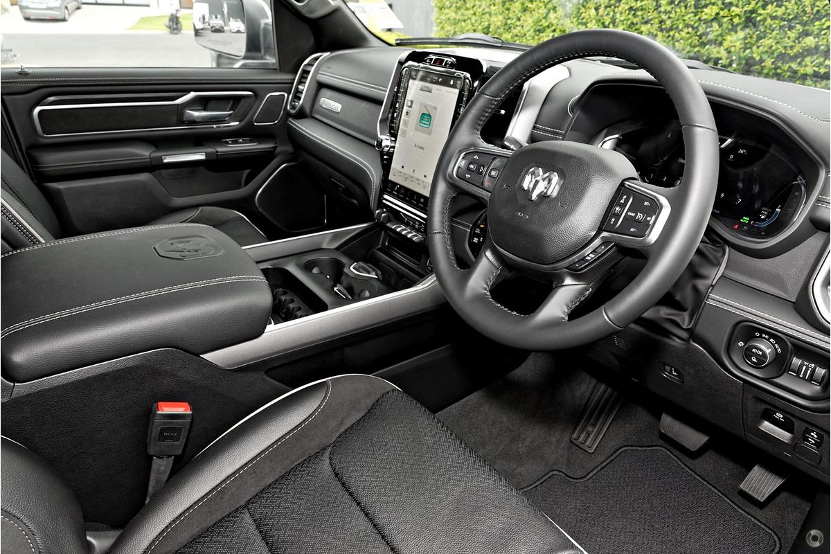2024 RAM 1500 Laramie Sport RamBox DT 4X4 SWB