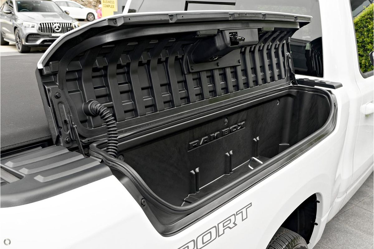 2024 RAM 1500 Laramie Sport RamBox DT 4X4 SWB