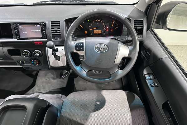 2018 Toyota Hiace Commuter TRH223R