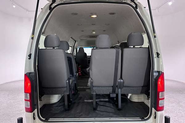 2018 Toyota Hiace Commuter TRH223R