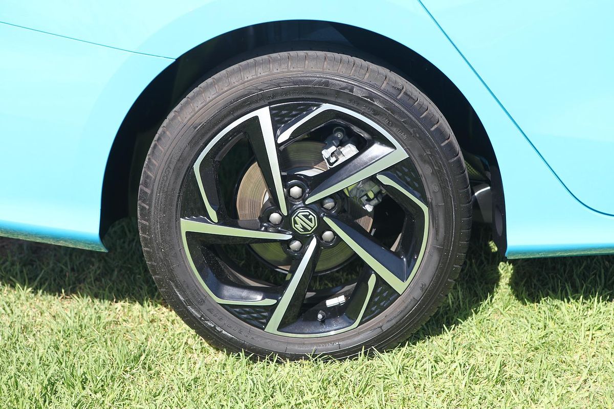 2023 MG MG5 Essence