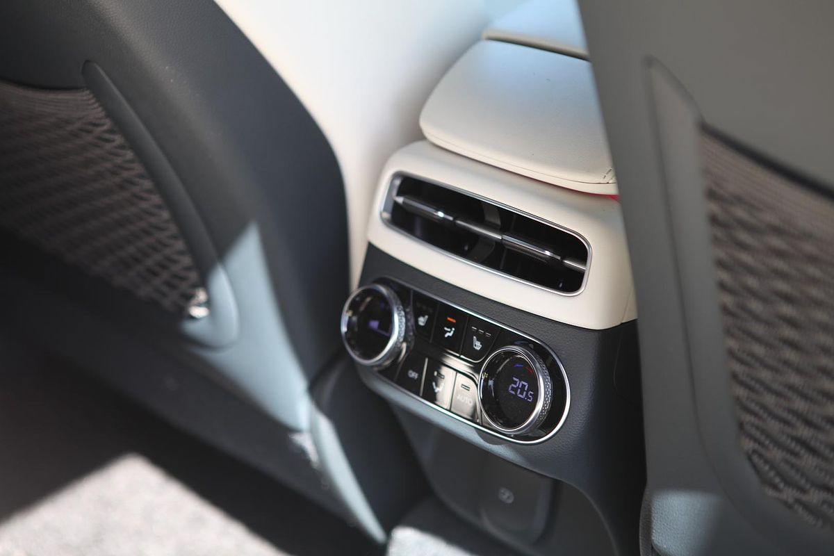 2022 Genesis GV70 Performance JK.V1