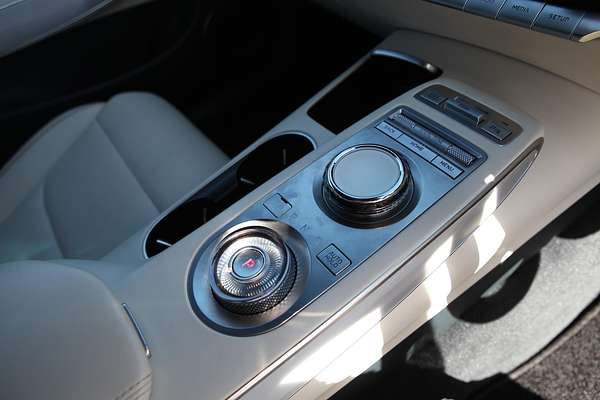 2022 Genesis GV70 Performance JK.V1
