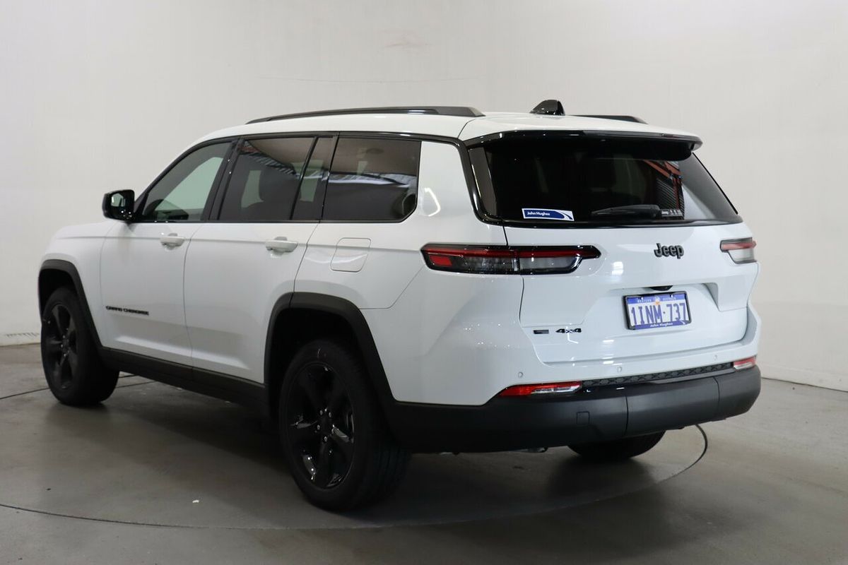 2023 Jeep Grand Cherokee Night Eagle WL