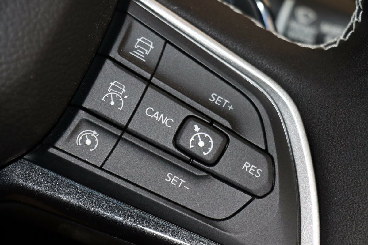 2023 Jeep Grand Cherokee Night Eagle WL