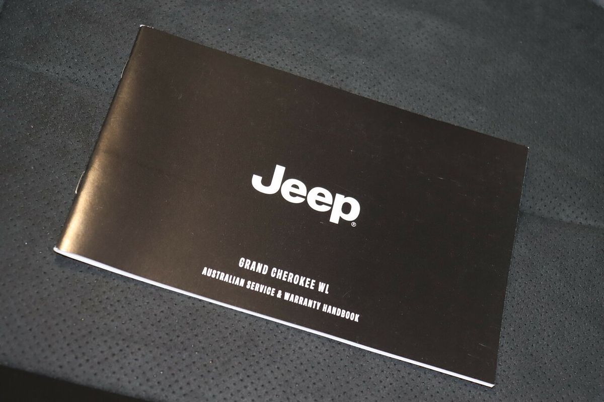 2023 Jeep Grand Cherokee Night Eagle WL