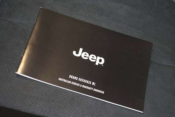2023 Jeep Grand Cherokee Night Eagle WL