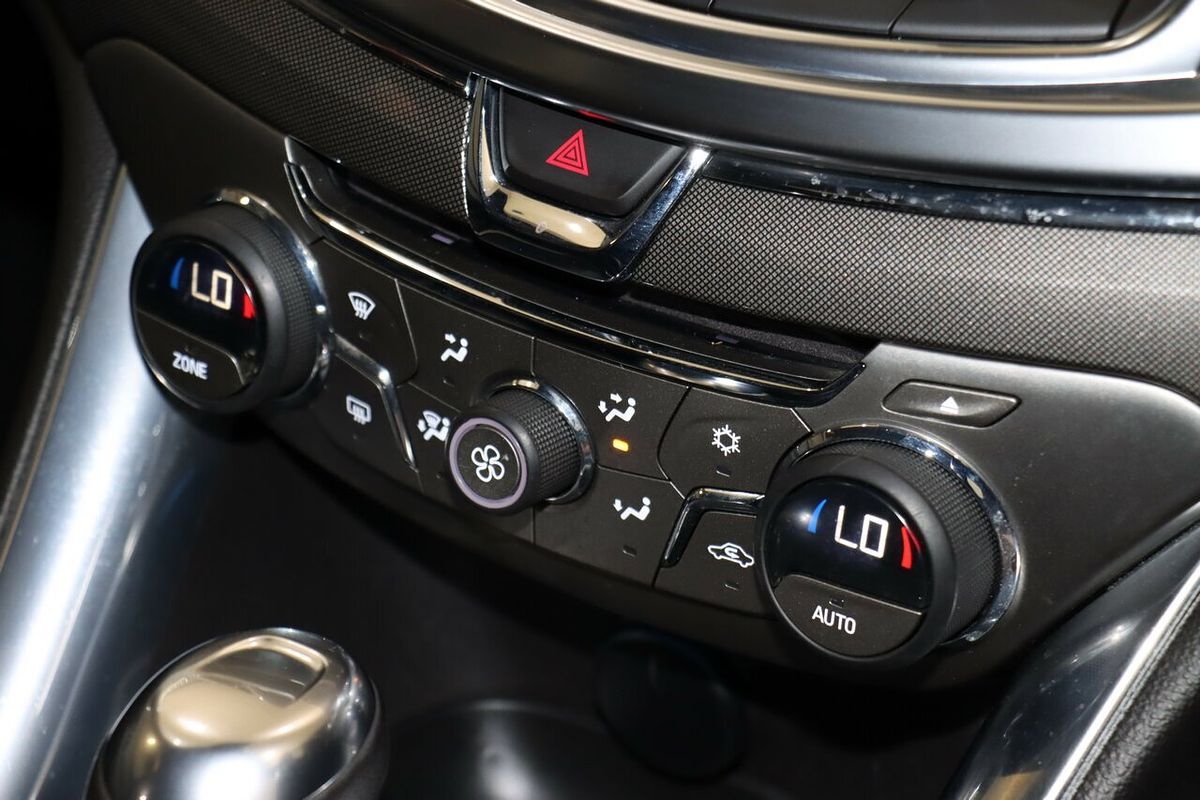 2015 Holden Calais V VF