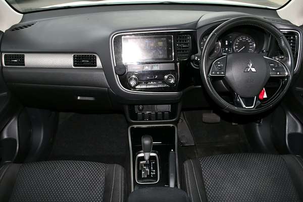 2017 Mitsubishi Outlander LS Safety Pack ZK