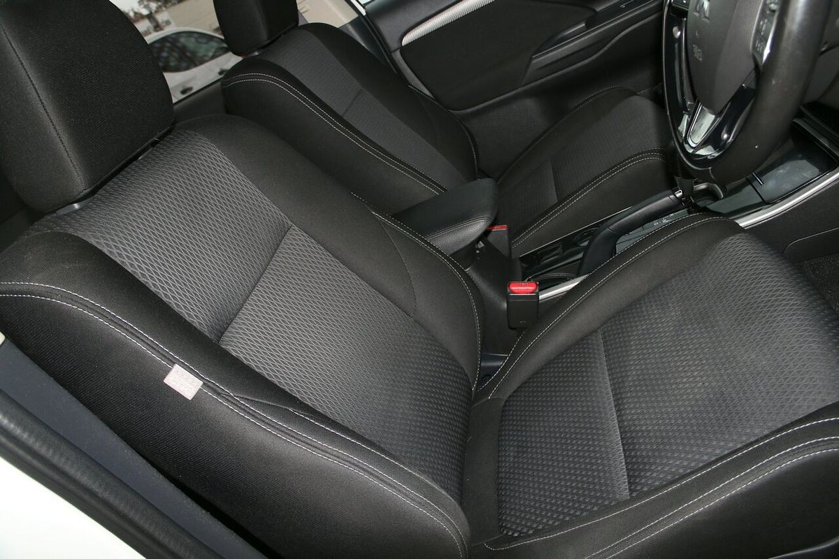 2017 Mitsubishi Outlander LS Safety Pack ZK