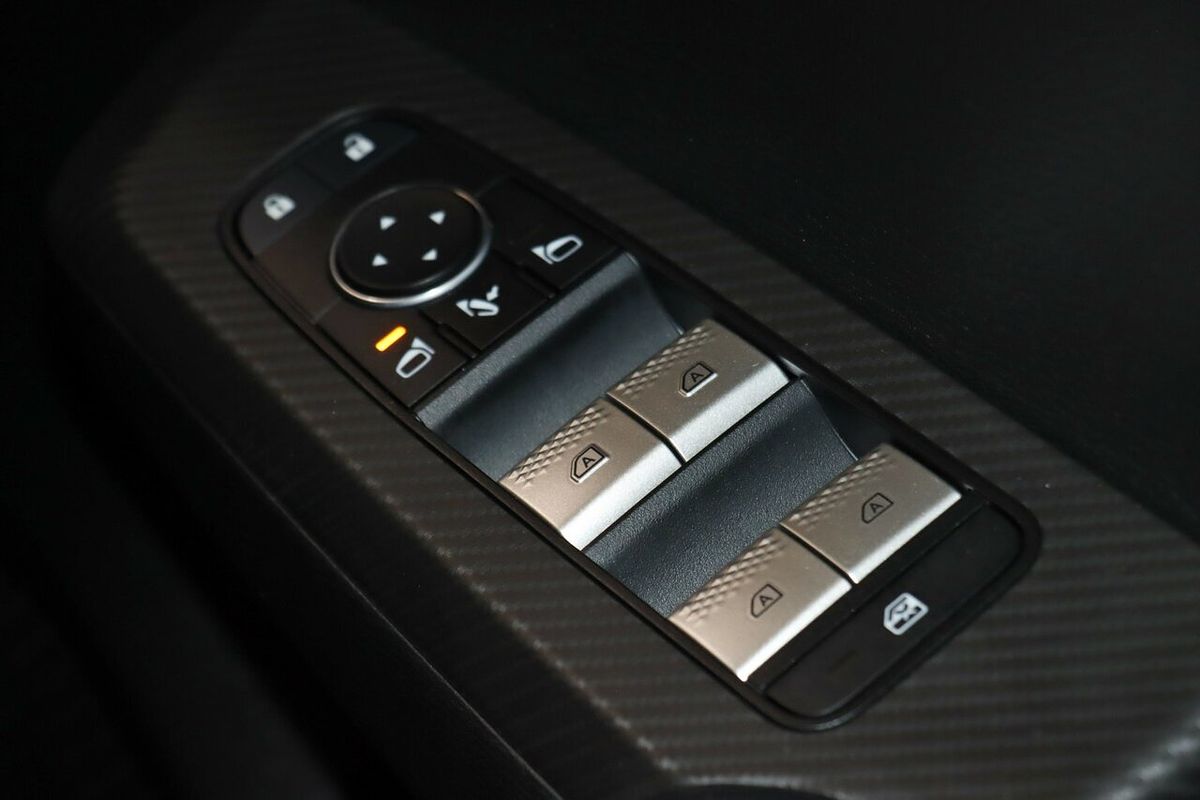 2023 Mitsubishi Outlander LS ZM