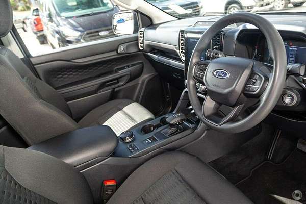 2024 Ford Everest Ambiente