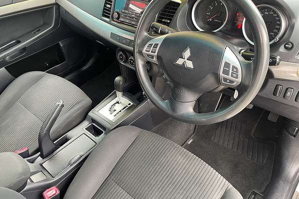 2013 Mitsubishi Lancer ES CJ