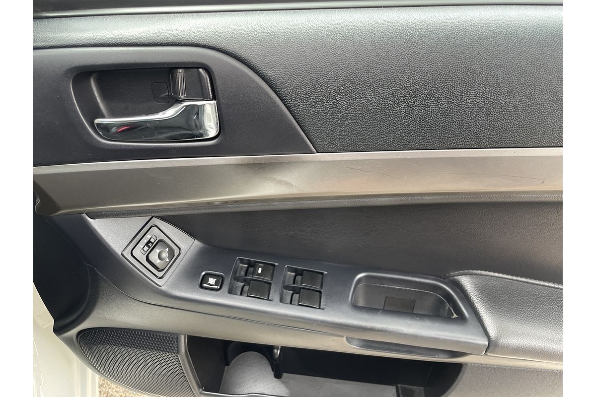 2013 Mitsubishi Lancer ES CJ