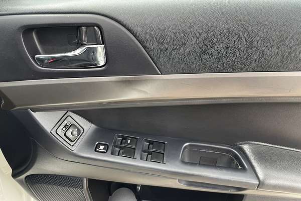 2013 Mitsubishi Lancer ES CJ