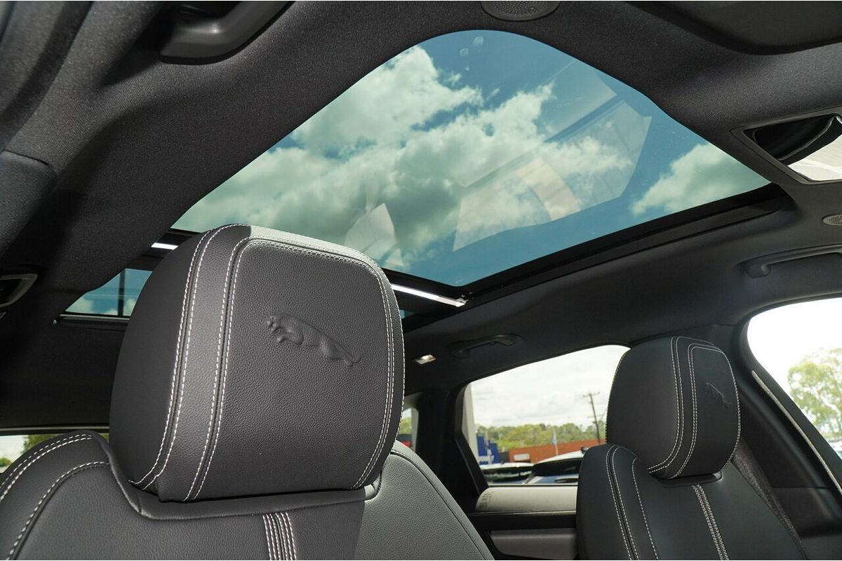 2025 Jaguar F-PACE P250 R-Dynamic SE 90th Anniversary Edition X761
