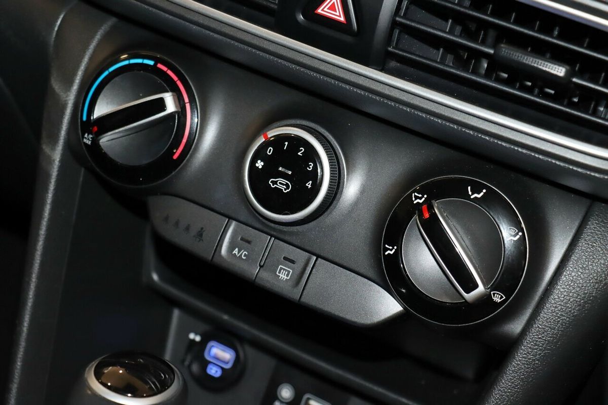 2020 Hyundai Kona Active OS.3