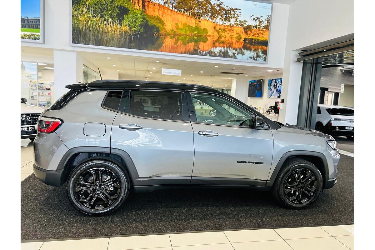2022 Jeep Compass Night Eagle M6