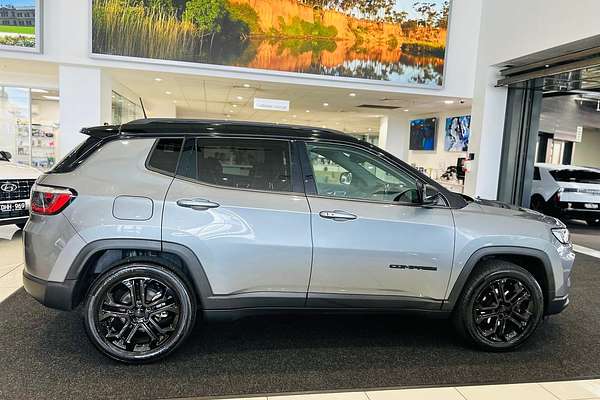 2022 Jeep Compass Night Eagle M6