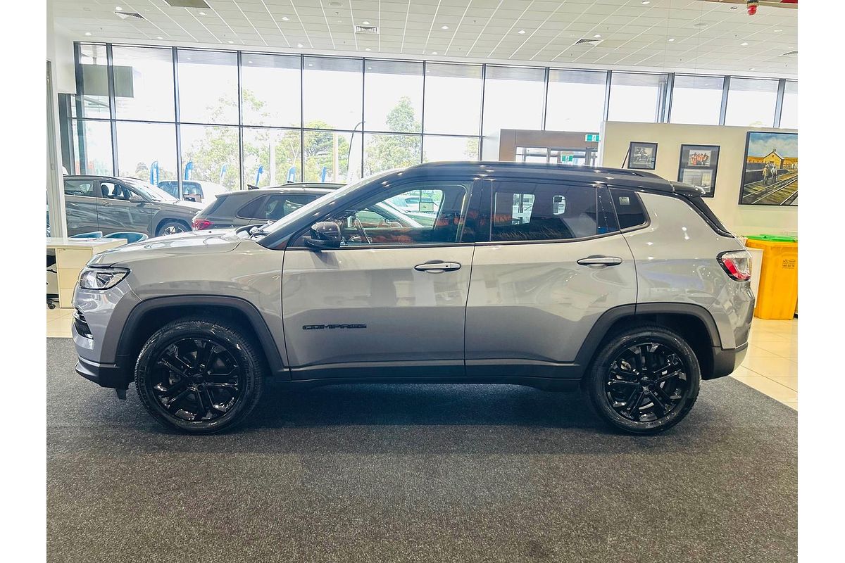 2022 Jeep Compass Night Eagle M6