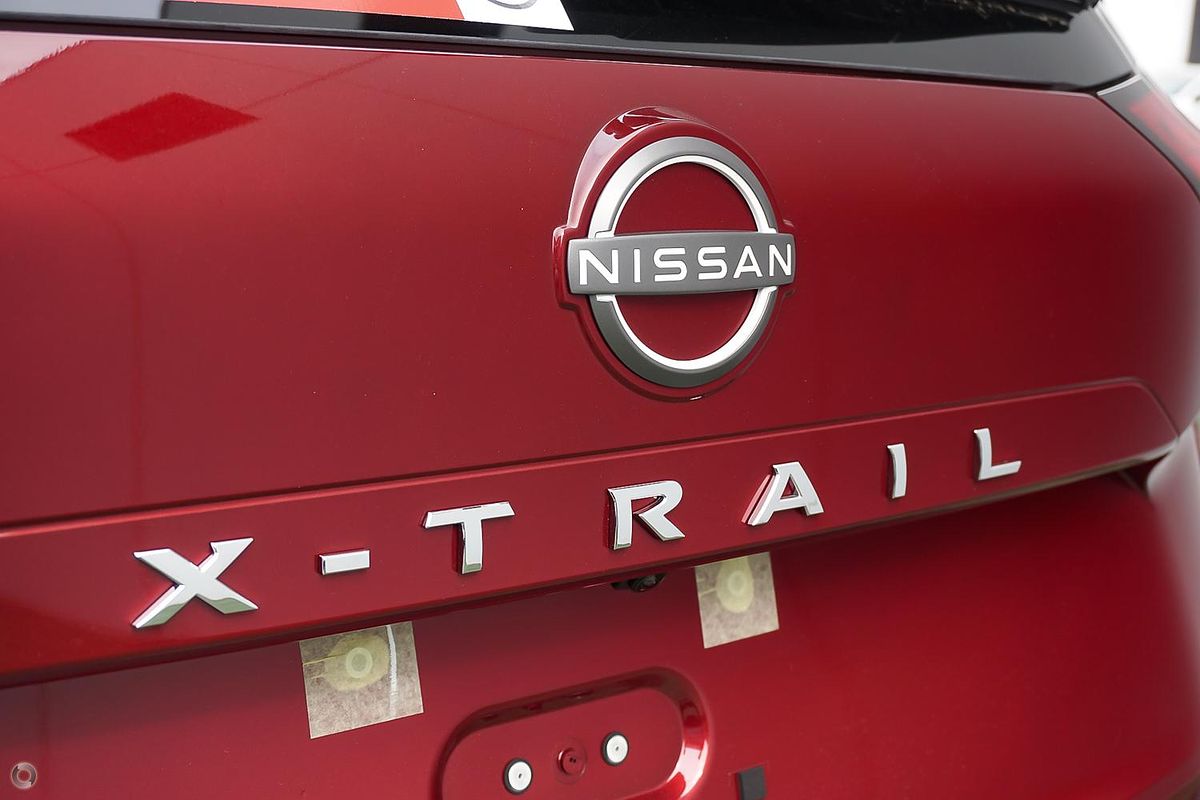 2024 Nissan X-TRAIL ST-L T33