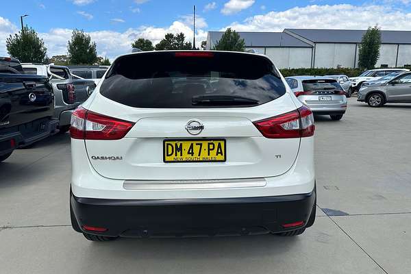 2015 Nissan QASHQAI Ti J11