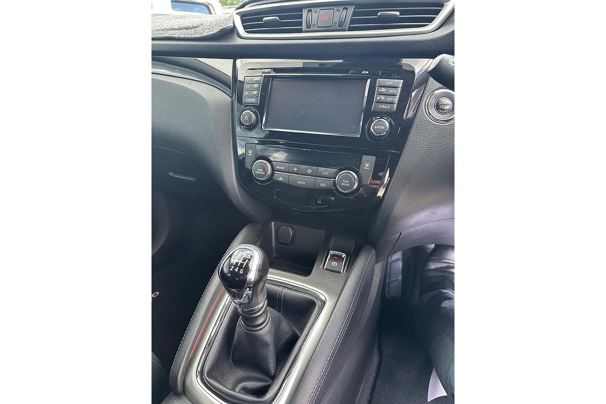 2015 Nissan QASHQAI Ti J11