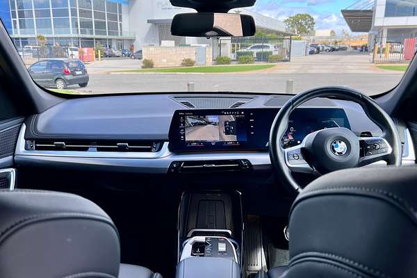 2023 BMW X1 xDrive20i U11