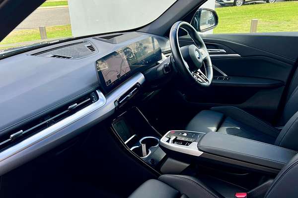 2023 BMW X1 xDrive20i U11