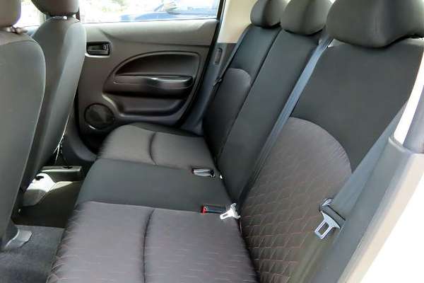 2021 Mitsubishi Mirage ES LB