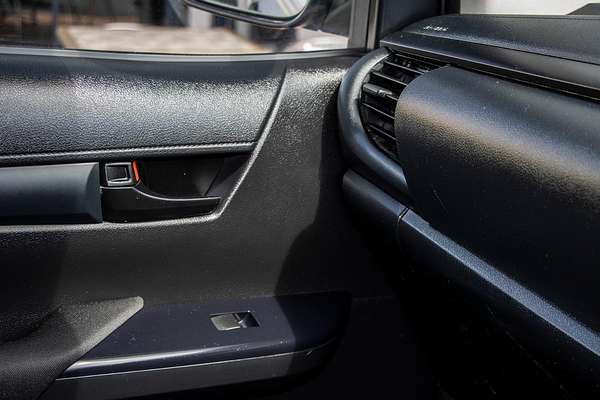 2021 Toyota Hilux Workmate GUN125R 4X4