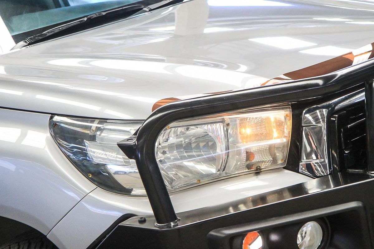 2017 Toyota Hilux SR GUN126R 4X4