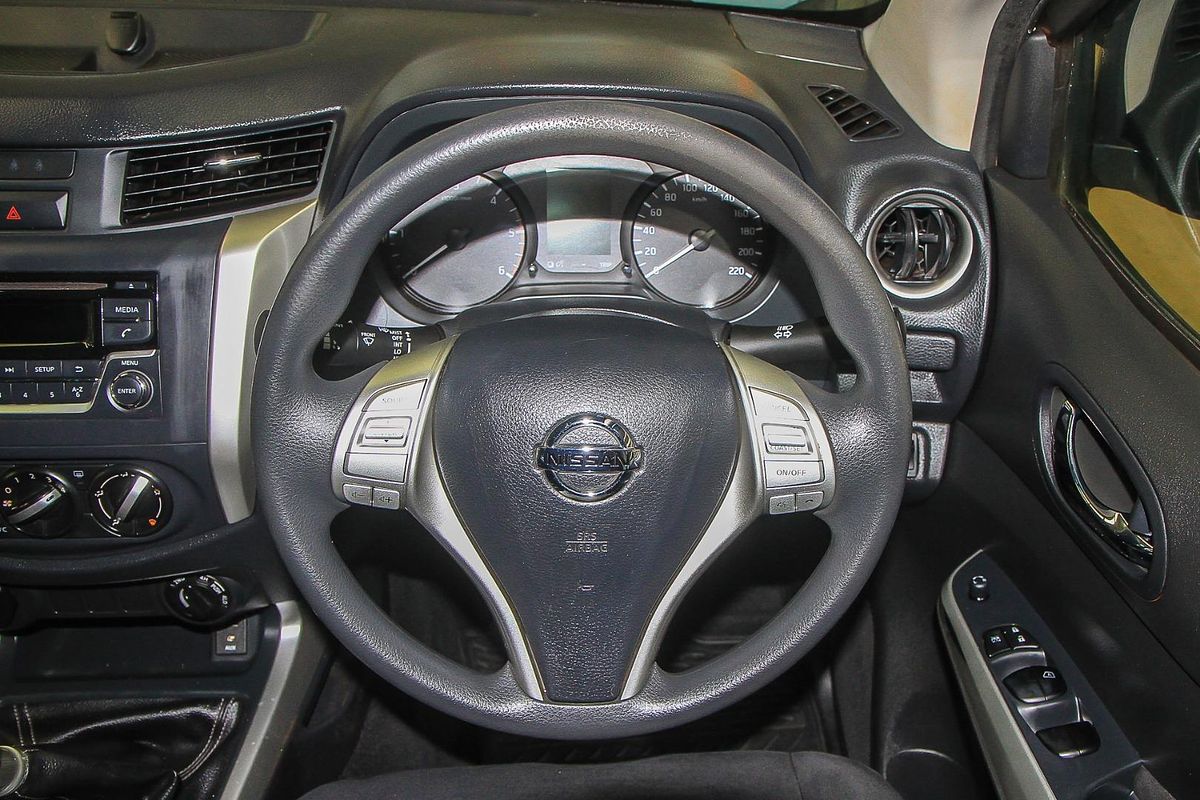 2016 Nissan Navara RX D23 4X4